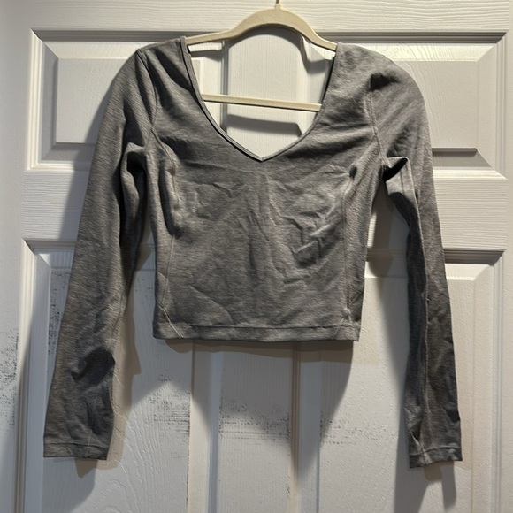 Lululemon Align Heather Gray Long Sleeve Crop Top S - Picture 3 of 8